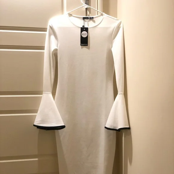 Boohoo | Dresses | Boohoo Bell Sleeve Dress New With Tags | Poshmark